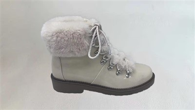 Peluş Dantel Çizmeler